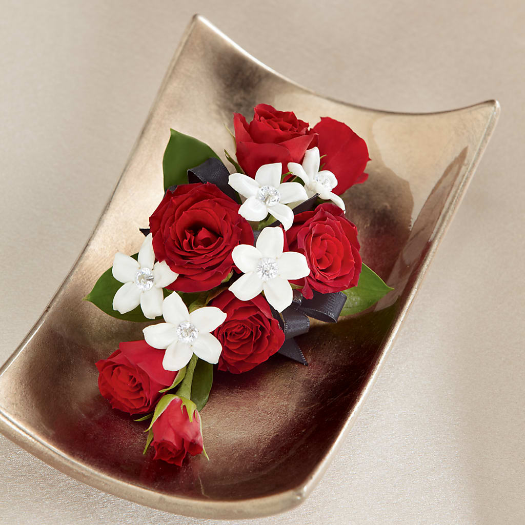 Poetry Corsage – Colonial Nursery Garden Center, Ladysmith WI