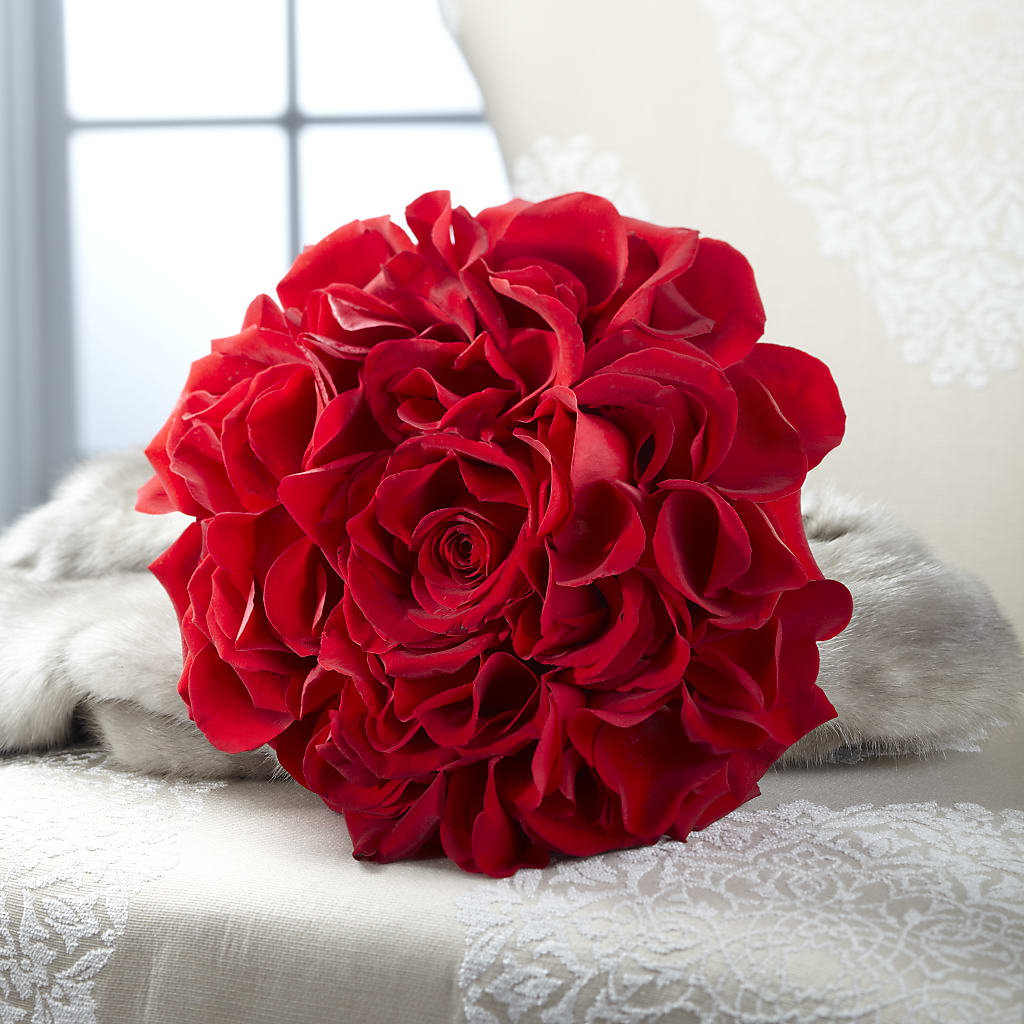 Composite Rose Bouquet – Colonial Nursery Garden Center, Ladysmith WI