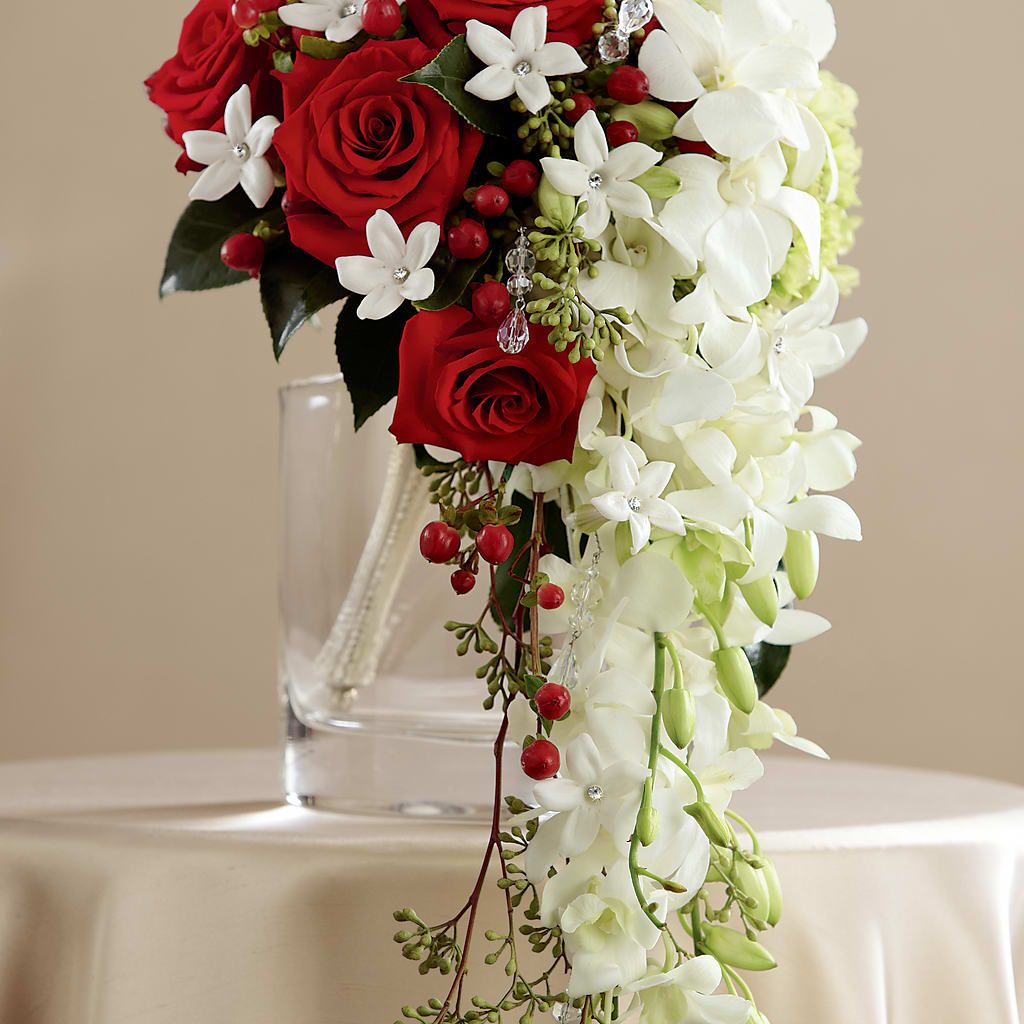 Here Comes the Bride Bouquet – Colonial Nursery Garden Center, Ladysmith WI