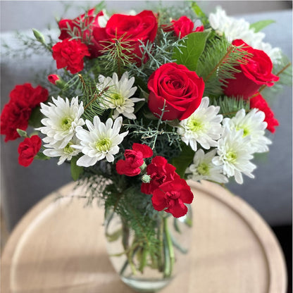 Seasonal Magic Bouquet –  Colonial Nursery Garden Center, Ladysmith WI