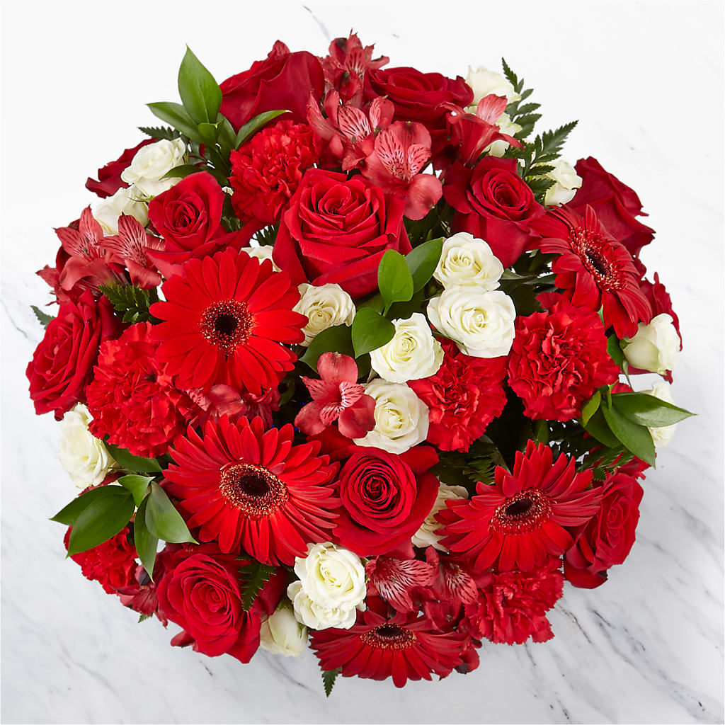 Hearts Embrace Bouquet –  Colonial Nursery Garden Center, Ladysmith WI