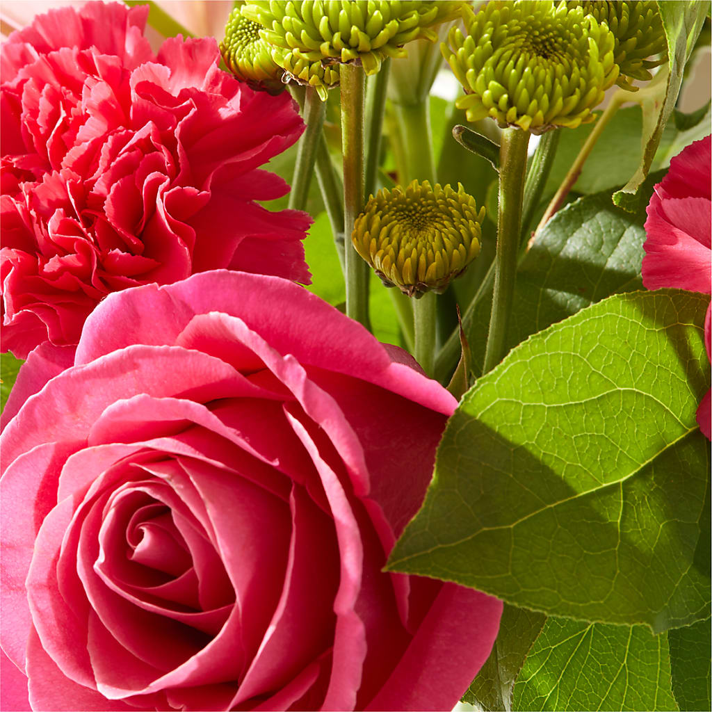 Watermelon Crush Bouquet –  Colonial Nursery Garden Center, Ladysmith WI