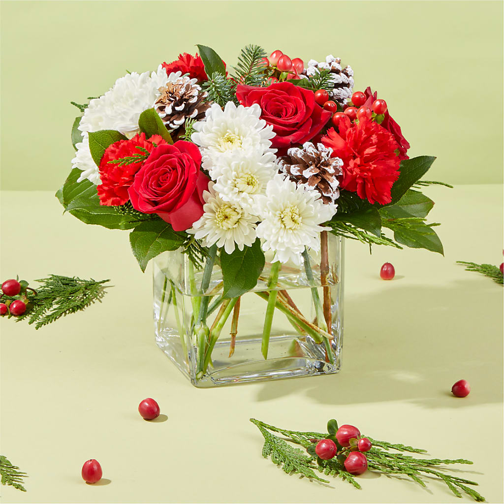 Snow Angel Bouquet –  Colonial Nursery Garden Center, Ladysmith WI