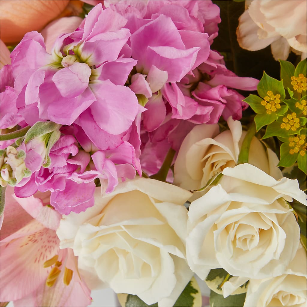 Paradise Bouquet –  Colonial Nursery Garden Center, Ladysmith WI