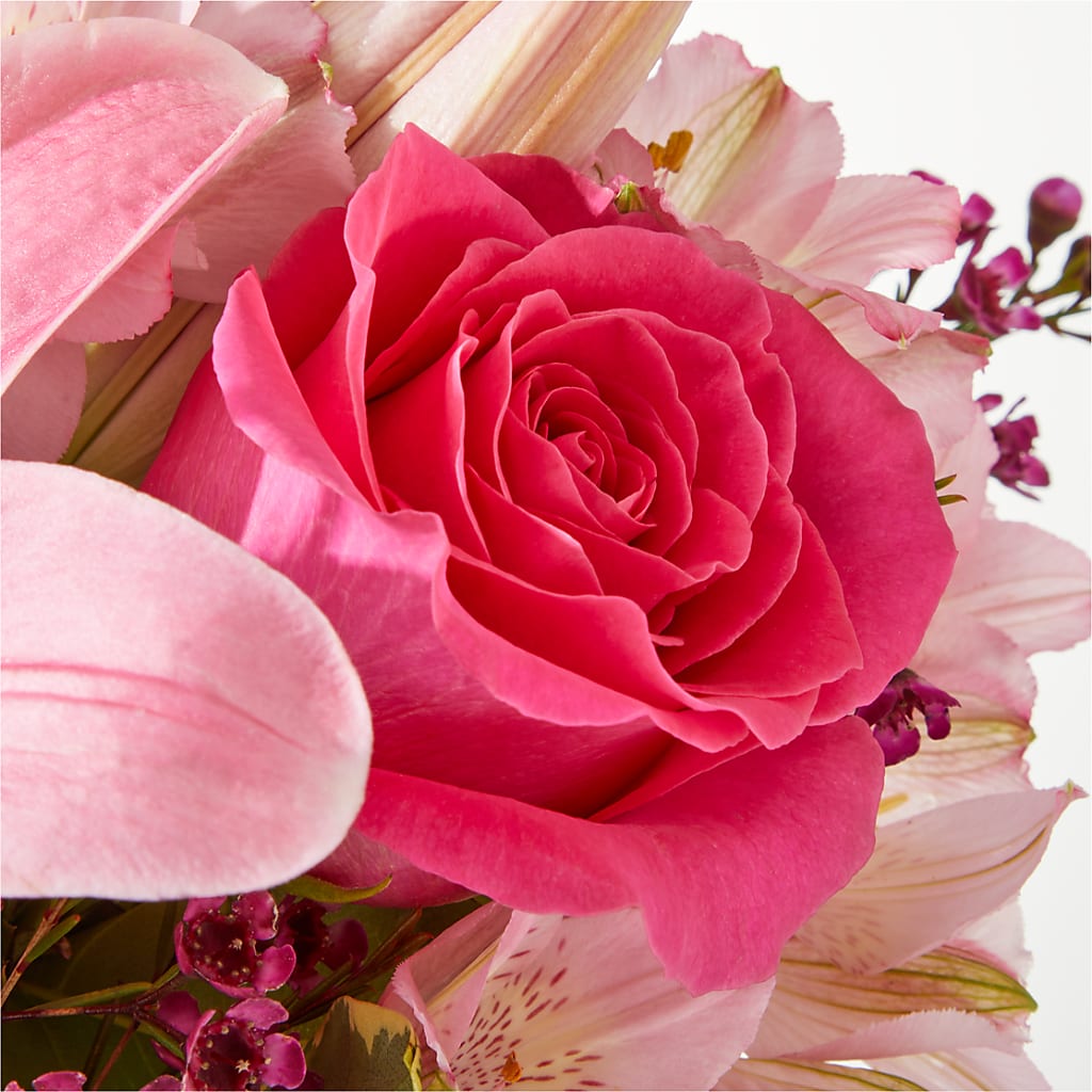 Lucky in Love Bouquet –  Colonial Nursery Garden Center, Ladysmith WI