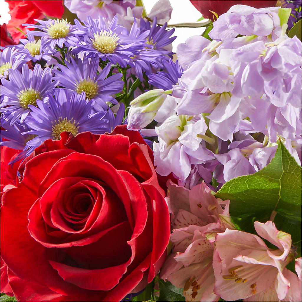 Your Majesty Bouquet –  Colonial Nursery Garden Center, Ladysmith WI