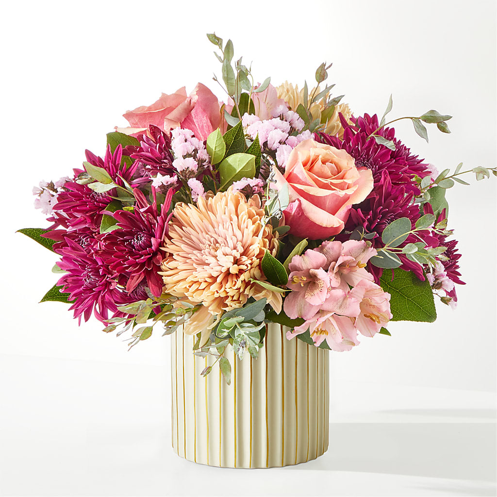Berry Cobbler Bouquet with Ivory Vase –  Colonial Nursery Garden Center, Ladysmith WI