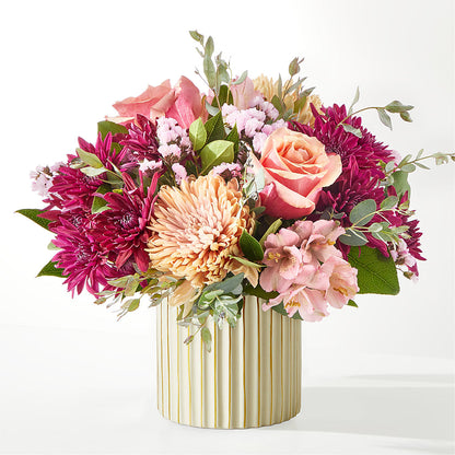 Berry Cobbler Bouquet with Ivory Vase –  Colonial Nursery Garden Center, Ladysmith WI