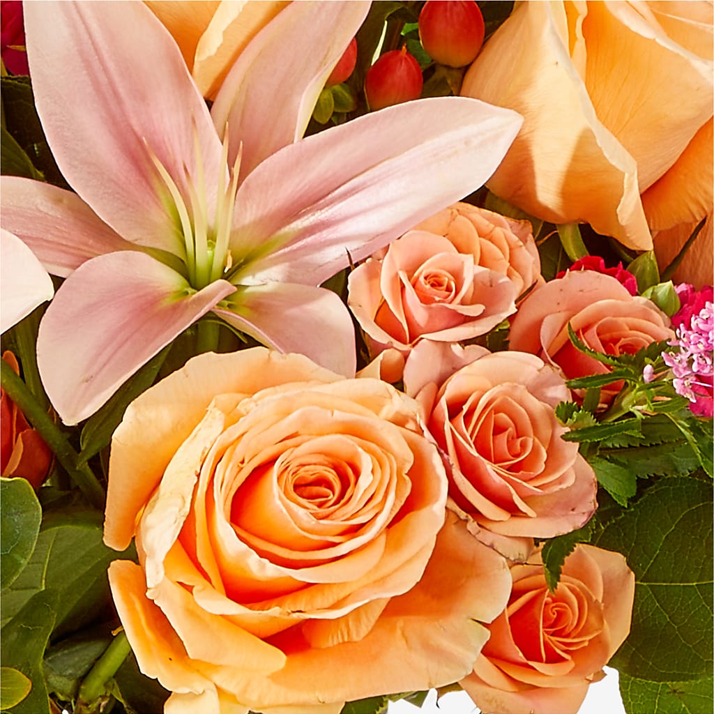 Bisous Bouquet –  Colonial Nursery Garden Center, Ladysmith WI