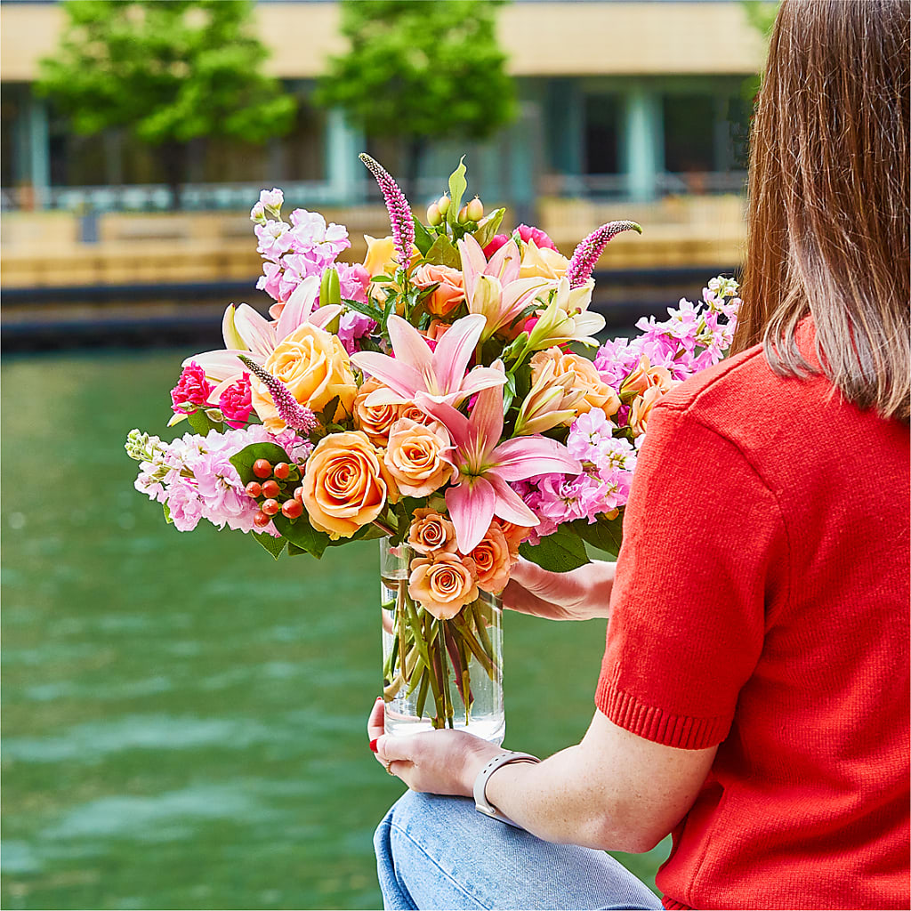 Bisous Bouquet –  Colonial Nursery Garden Center, Ladysmith WI