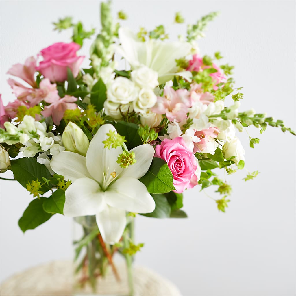 Fondly Bouquet –  Colonial Nursery Garden Center, Ladysmith WI