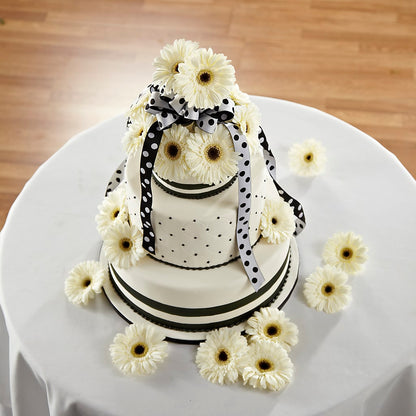 Simple Sophistication Cake Décor –  Colonial Nursery Garden Center, Ladysmith WI