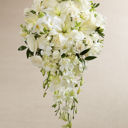 White Wonders Bouquet –  Colonial Nursery Garden Center, Ladysmith WI
